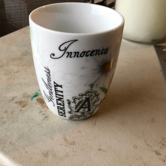 Cup - Picture 2 of 4